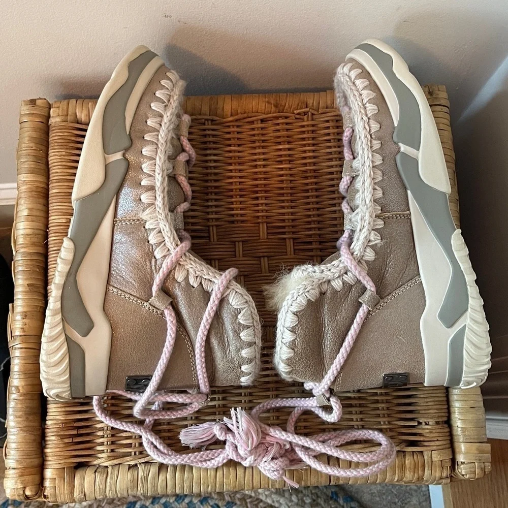 MOU Trainer Scoubidou Lace Size EU 38 or 7 US NWT